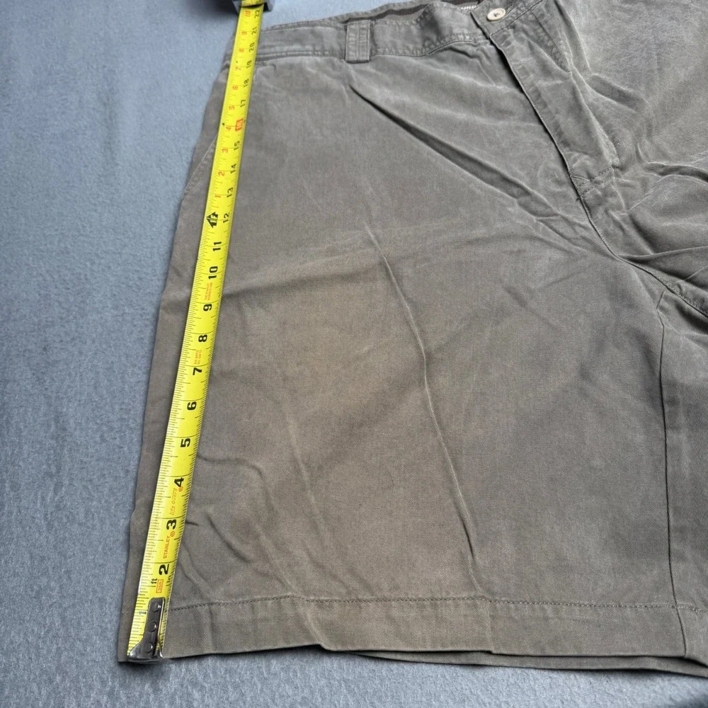 Tommy Bahama Mens Silk Blend Flat Front Casual Shorts Taupe Brown Size 40